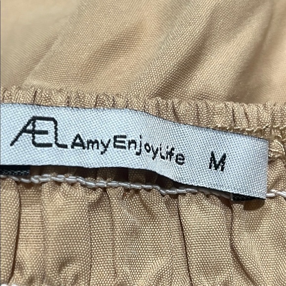 AmyEnjoyLife Tan DRESS, VERSATILE OCCASION, MIDI LENGTH, WOMEN SIZE M. - Picture 3 of 9